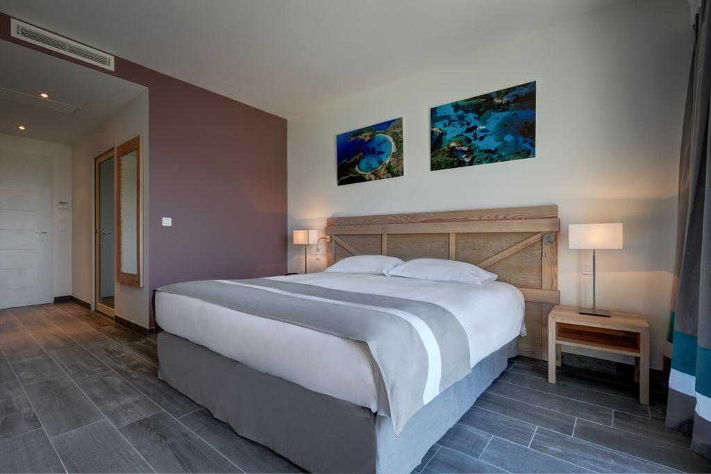 Hotel Carre Noir Porto-Vecchio  Zimmer foto